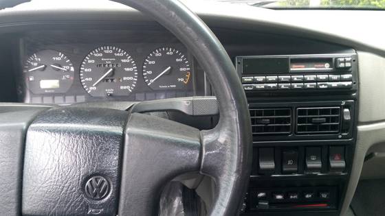 VOLKSWAGEN SANTANA 2.0 GLSI 8V GASOLINA 2P MANUAL